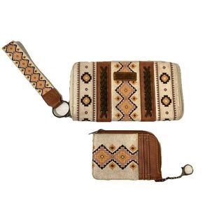 Wrangler Womens Wristlet Southwest Aztec AND Card ID Wallet Western Tan
